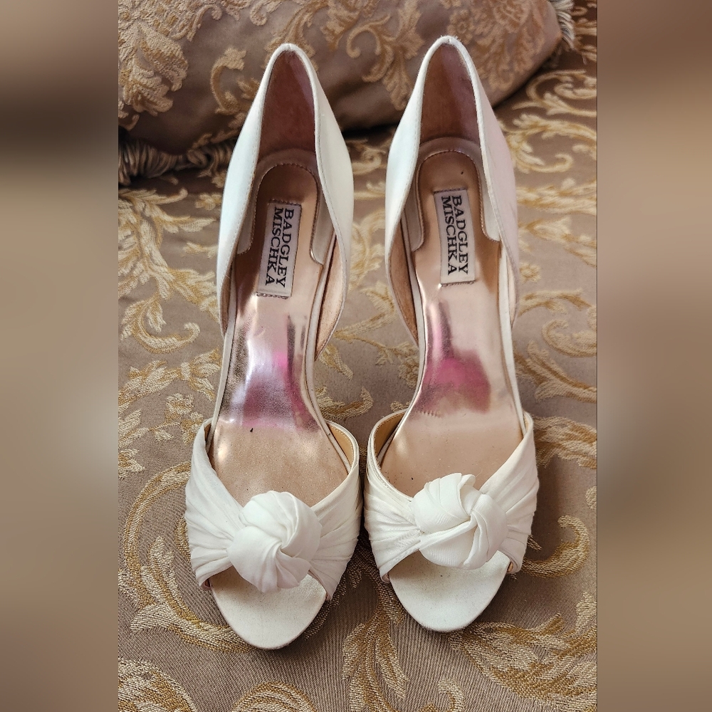 Badgley Mischka Cream Satin Heels with Bow Detail